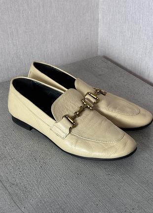 Шкіряні туфлі лофери з мʼякої шкіри