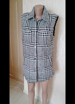 Желетка жіноча в клітинку подовжена