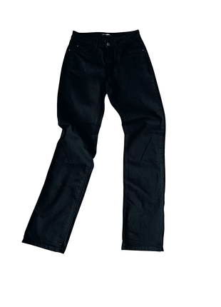 Стрейчевые прямые джинсы