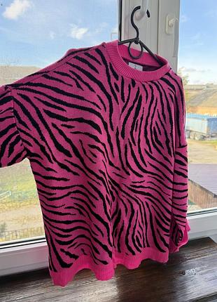 Светр рожевий оверсайз