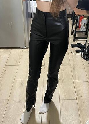 Шкіряні штани zara