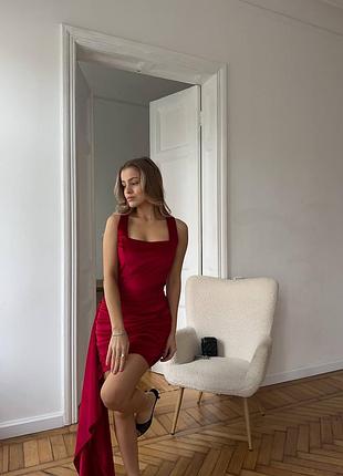 Платье женское красное бархатное короткое осеннее весеннее зимнее летнее