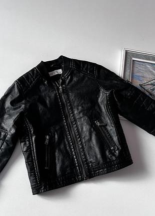 Чорна косуха h&m 3-4 роки, шкіряна курточка на хлопчика 3-4 роки