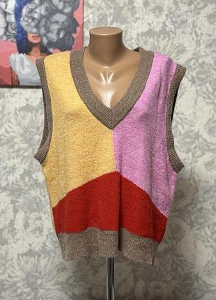 Жилетка тепла жіноча, мʼяка на дотик