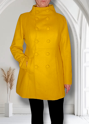 Дизайнерское пальто женское fever ml двубортное приталенное желтое утепленная подкладка шерсть