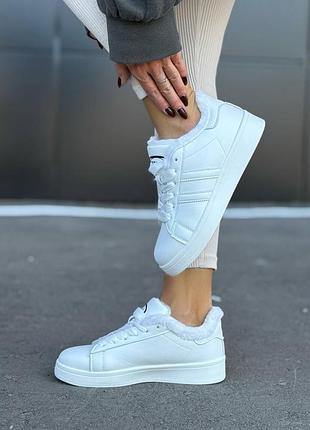 Кроссовки женские на меху