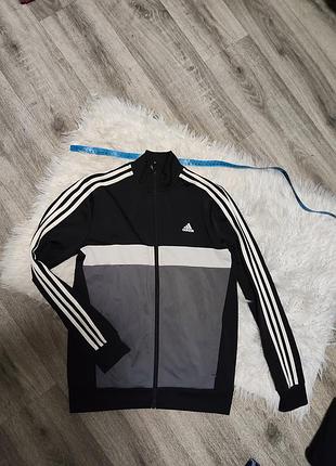 Крутая кофта adidas на рост 158-164 см