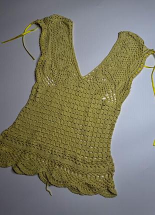 Класна вʼязана гачком жилетка