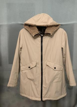 Курточка zara, не продуває та не промокає