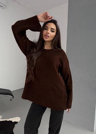 Удлиненный свитер оверсайз с манжетами