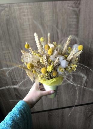 Композиция из сухоцветов
