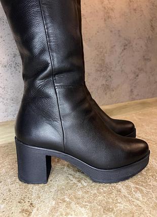 Ботфорти жіночі шкіряні чорні на каблуку зимові