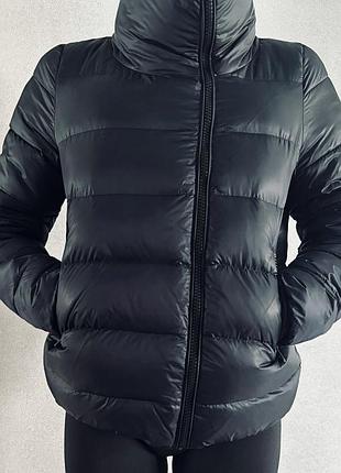 Темно-синій жіночий пуховик ostin з якісним утеплювачем