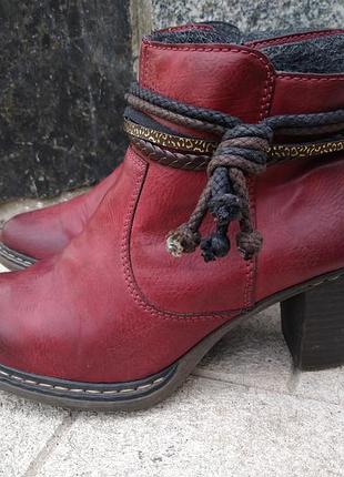 Чоботи, ботильони rieker