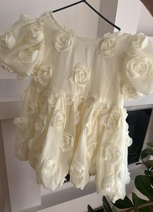 Ніжне платтячко для принцеси