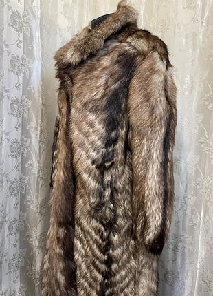 Шуба  натуральная из меха волка