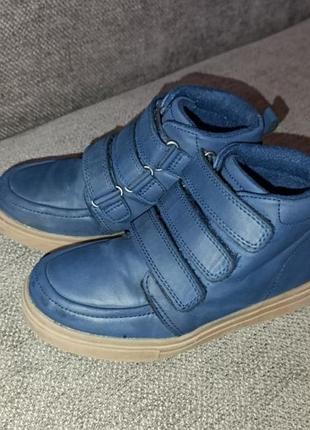 Утопленные на флисе ботинки, ботиночки, сапожки next 23 размер на липучках