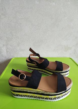 Жіночі босоніжки на танкетці 41 розміру від бренду rainbow