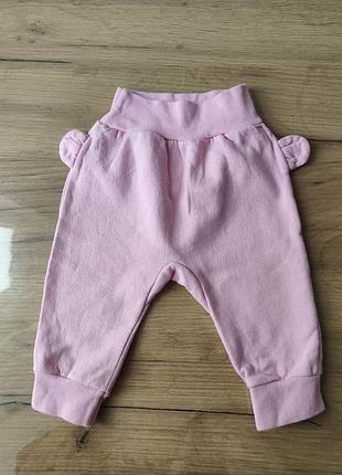 Трикотажные брюки для малыша девочки розового цвета на рост 62-68