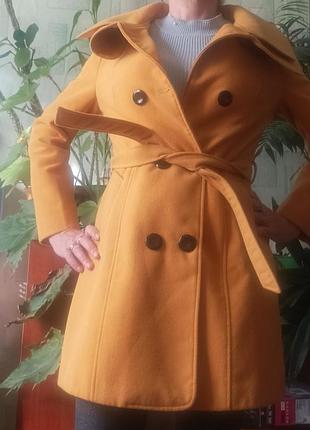 Суперское пальто, осень -весна . размер м.
