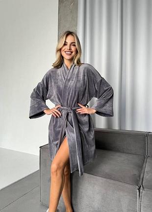 Жіночий домашній халат теплий на запах з поясом велюр сірий