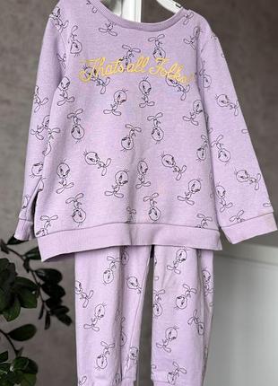 Костюм на дівчинку