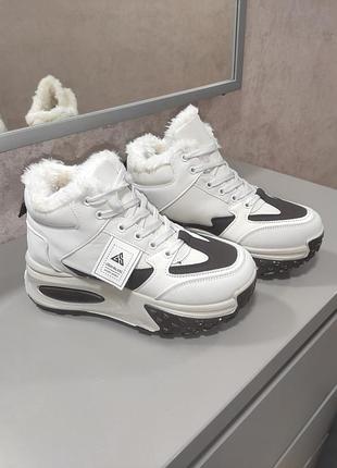 Ботинки женские зимние, разные цвета