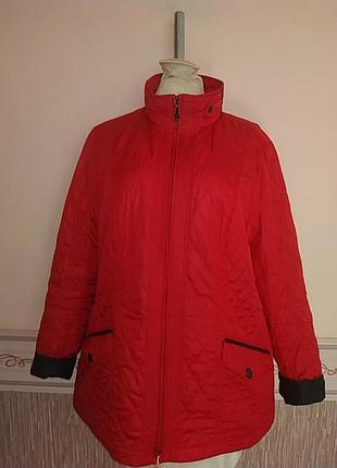 Симпатичная,стильная,красная,комфортная , стеганая курточка деми .bexleys.