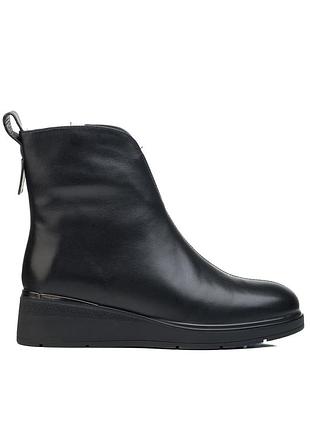 Ботинки женские черные кожаные на удобной тренкеке зимние 2109ц