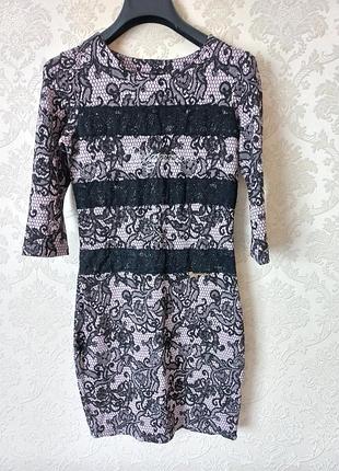 Приталена сукня