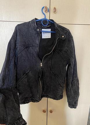 Куртка бомбер джинсова варена чорна графітова з карманами стилізована y2k вінтаж гранж bershka s нові колекції