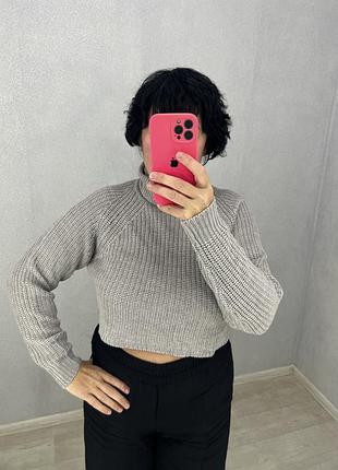 Стильний укорочений светр