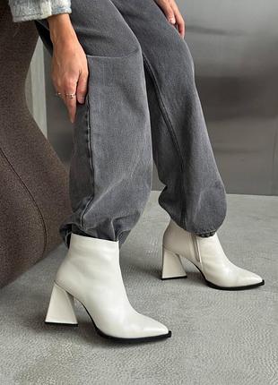 Жіночі черевики