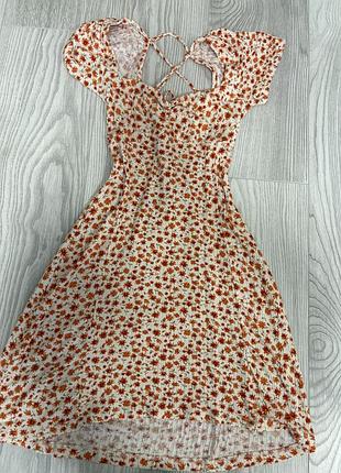 Літнє плаття  з дрібним квітковим принтом