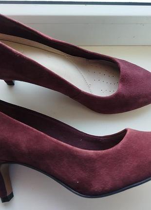 Туфли замшевые бургунди бордовые марсала лодочки лодочки на каблуке clarks