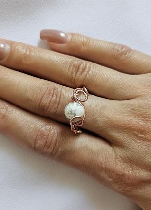 Каблук с бусинкой, регулируется