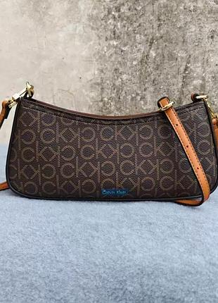 Коричневая и белая сумочка calvin klein