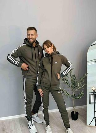 Чоловічий спортивний костюм adidas