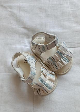 Пинетки на девочку с рюшами 18-24 месяцев