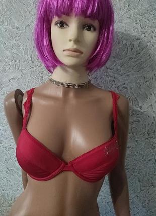 Бюстгалтер пуш ап с вкладышами