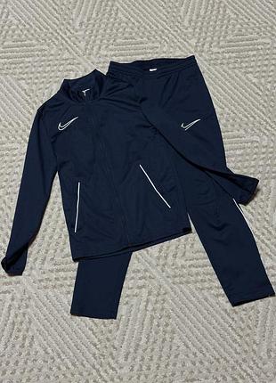 Спортивний костюм для хлопчика nike 128 розмір синій