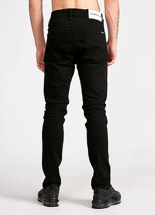 Джинси ‏‎ ‏‎