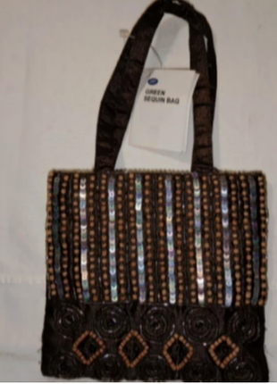 Коричневая сумочка- малышка украшена бисером