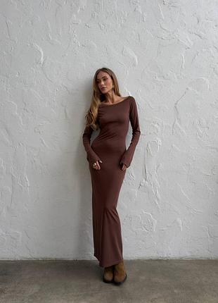 Стильна жіноча сукня з трикотажу довга максі з розрізом на спині віскоза нейлон коричнева чорна