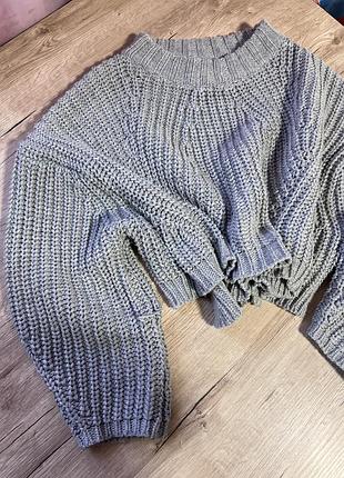 Вʼязаний укорочений светр