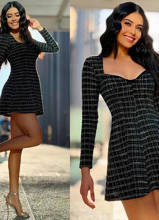 Твідова сукня zara в стилі олд мані