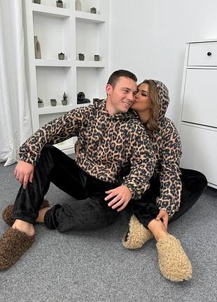 Тепла плюшева піжама унісекс з кофтою з принтом леопарда з капюшоном з штанами низ на резинці