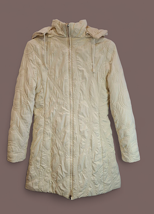 Стьобана демісезонна куртка/пальто бежева. тепла, на синтепоні. розмір м (напівобхват 50 см).