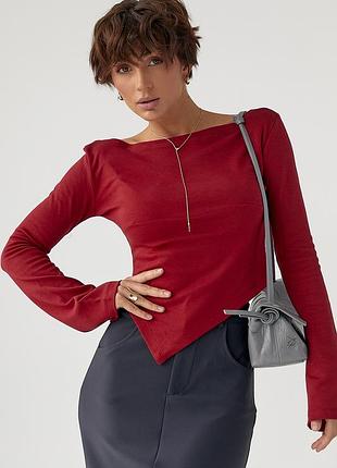 Трикотажная блуза с асимметричным низом