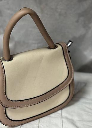 Большая женская сумка бежевого / коричневого цвета